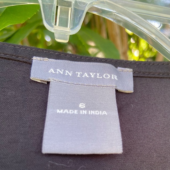 Ann Taylor size 6 - Picture 3 of 4